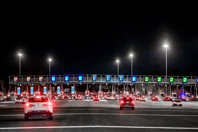 Μπλόκα αγροτών: Βελτιωμένη η κίνηση - Ουρές χιλιομέτρων στο ύψος της Υλικής