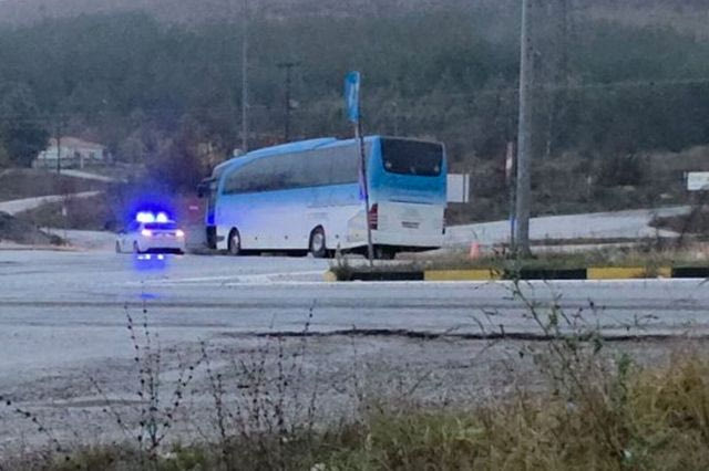 Πτολεμαΐδα: Εξετράπη λεωφορείο με εργαζόμενους μετά από ανακοπή καρδιάς του οδηγού