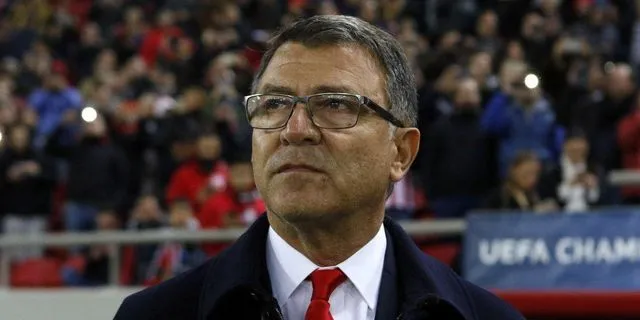 Ο Τάκης Λεμονής