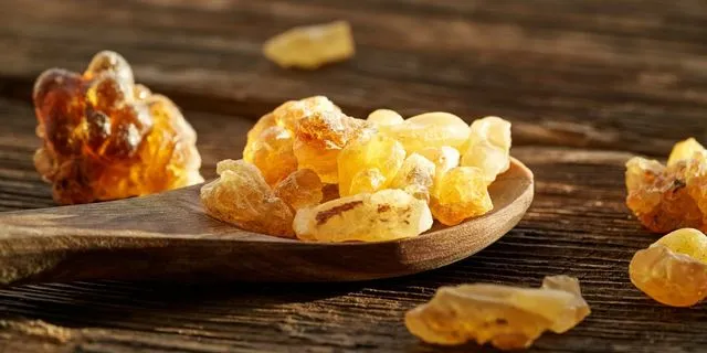 Γιατί ο κόσμος ξεμένει από λιβάνι;