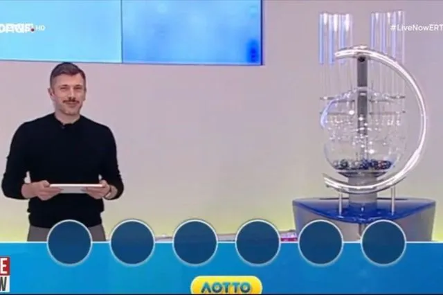 Σπάνια στιγμή: Κόλλησε η κληρωτίδα για τους αριθμούς του ΛΟΤΤΟ σε live σύνδεση