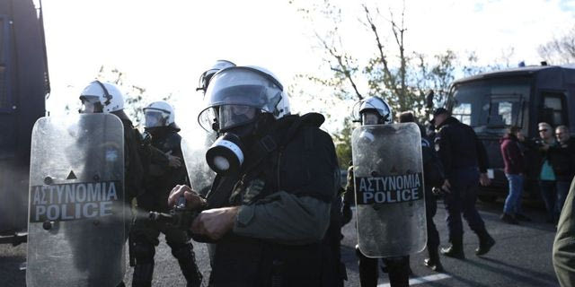 Αστυνομικές δυνάμεις κατά αγροτών