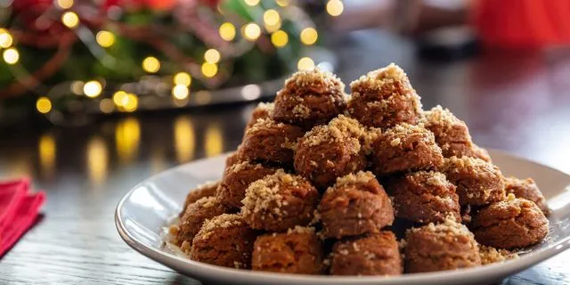 Μελομακάρονα