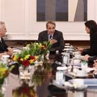 Σύσκεψη στο Μέγαρο Μαξίμου με τους κοινωνικούς εταίρους