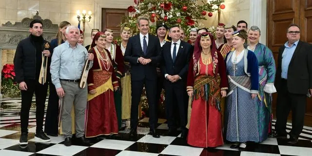 Πρωτοχρονιάτικα κάλαντα στον Κυριάκο Μητσοτάκη από την Ένωση Λιοσιωτών Ιλίου