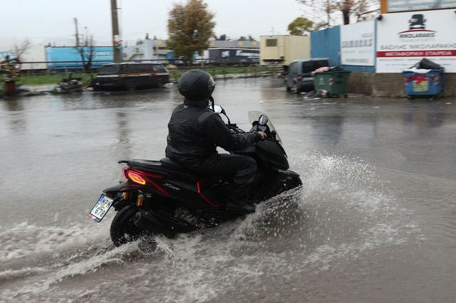 Όταν ξεχνάμε τα ποτάμια φτιάχνουμε δρόμους που πλημμυρίζουν