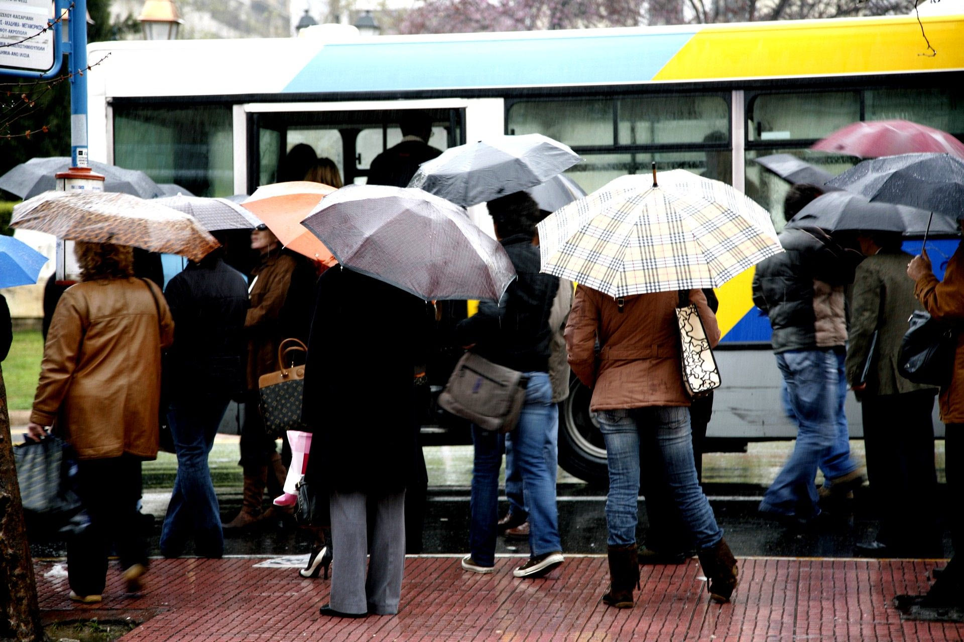 Το καθημερινό μαρτύριο των εργαζομένων στα μέσα μεταφοράς