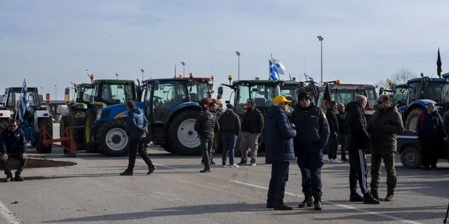 Μπλόκο αγροτών στα Μάλγαρα Θεσσαλονίκης