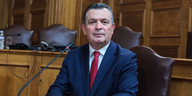 Εξεταστική ΟΠΕΚΕΠΕ: Ο μπερδεμένος Μπουκώρος που “καθάρισε” το Μαξίμου