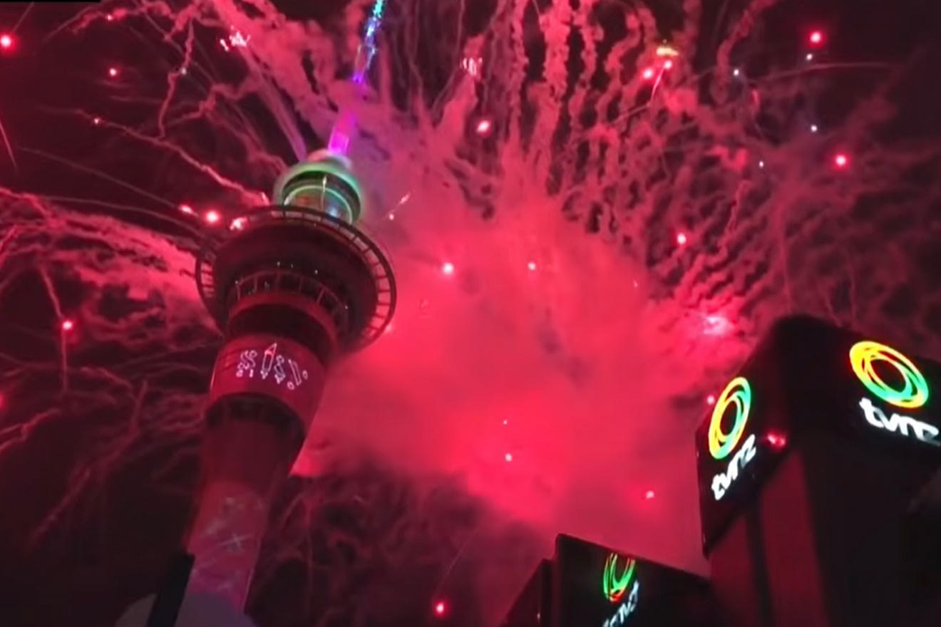 Η Νέα Ζηλανδία υποδέχθηκε το 2026 – Χιλιάδες πυροτεχνήματα φώτισαν τον ουρανό