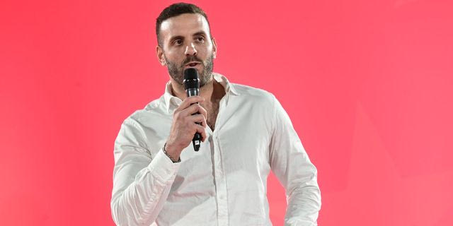 O ευρωβουλευτής Νίκος Παππάς χτύπησε δημοσιογράφο του NEWS 24/7