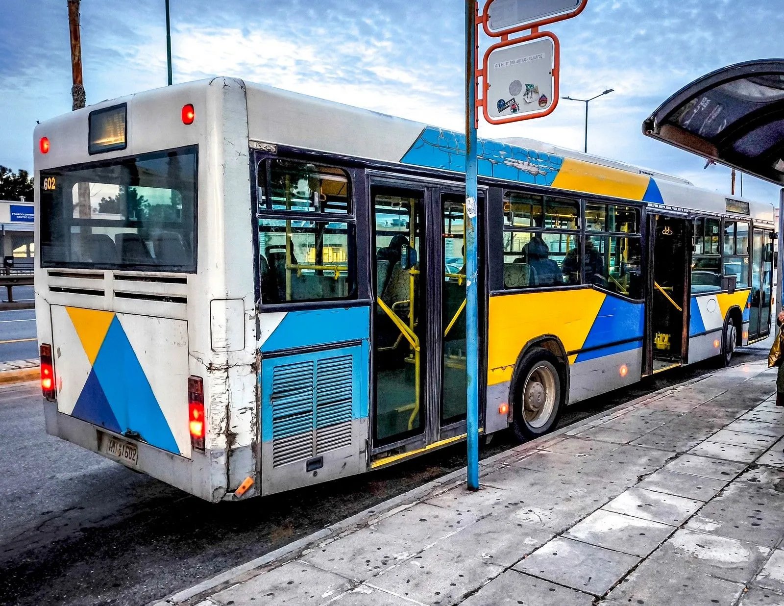 Ζωγράφου: Στο ΚΑΤ οδηγός λεωφορείου μετά από καβγά με οδηγό αυτοκινήτου