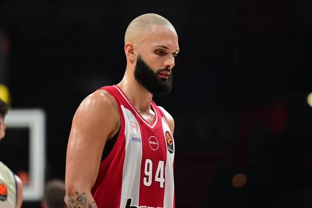 Ολυμπιακός – Βαλένθια 92-99: Κατάρρευση στην τέταρτη περίοδο και τρίτη σερί ήττα