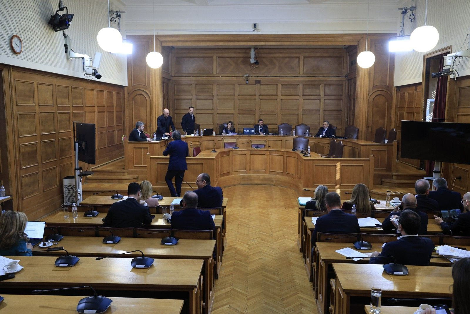 LIVE ο “Φραπές” στην Εξεταστική: “Έξι μήνες ξεφτιλίζομαι. Έχω δικαίωμα στη σιωπή”