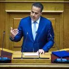 Ο Σταύρος Παπασταύρου στη Βουλή