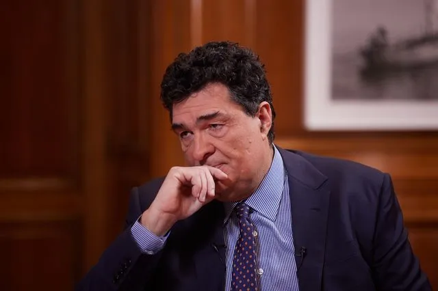 Κάποια στιγμή θα ακούγαμε κι αυτό: Kι ο Παπαχελάς με τον Κουφοντίνα…