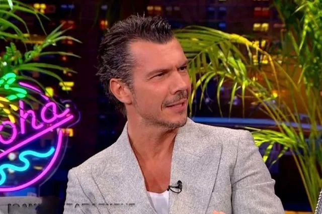 Ο Ιωάννης Παπαζήσης