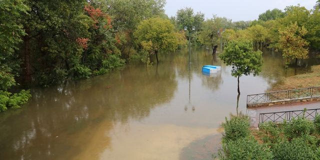 Λάρισα: Σε αυξημένη επιφυλακή για τη στάθμη των νερών στον Πηνειό