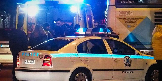 Περιπολικό Αστυνομίας και ΕΚΑΒ