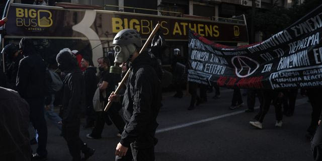 Πορεία μαθητών και φοιτητών για τα 17 χρόνια από τη δολοφονία του Αλέξη Γρηγορόπουλου