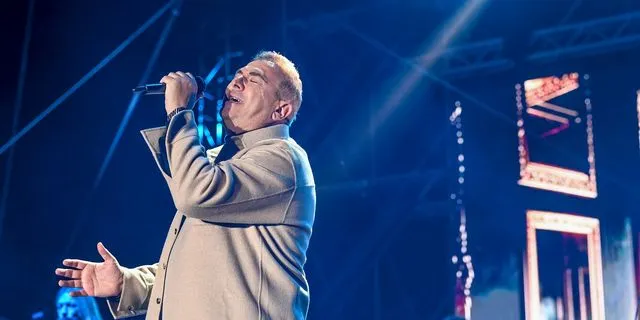 Αντώνης Ρέμος: Ανέβασε στη σκηνή την 10χρονη κόρη του – Η τρυφερή αφιέρωση