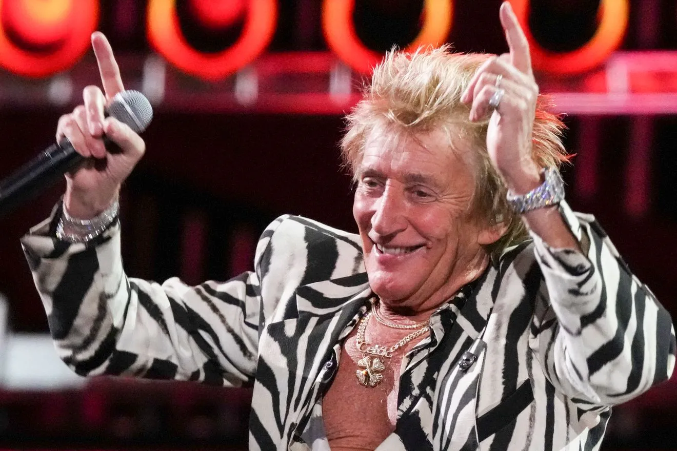 Ο Rod Stewart στο FireAid