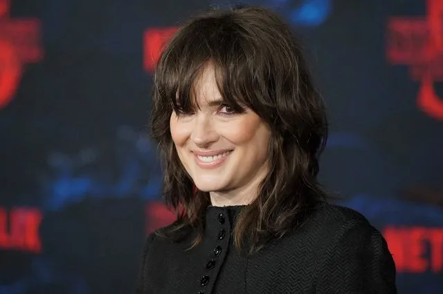 Η Γουϊνόνα Ράιντερ στην πρεμιέρα της 5ης σεζόν του "Stranger Things"