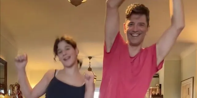 Ο Σάκης Ρουβάς και η κόρη του