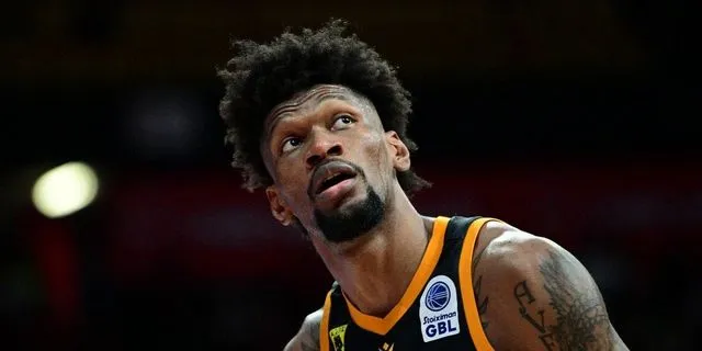 ΑΕΚ: Ο Κρις Σίλβα ενημέρωσε πως φεύγει από την Ένωση