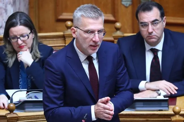 Ο Άκης Σκέρτσος στη Βουλή