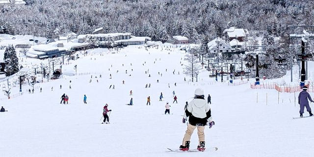 Ιαπωνία: Τραγικός θάνατος 5χρονου σε χιονοδρομικό κέντρο – Εγκλωβίστηκε σε κυλιόμενο διάδρομο