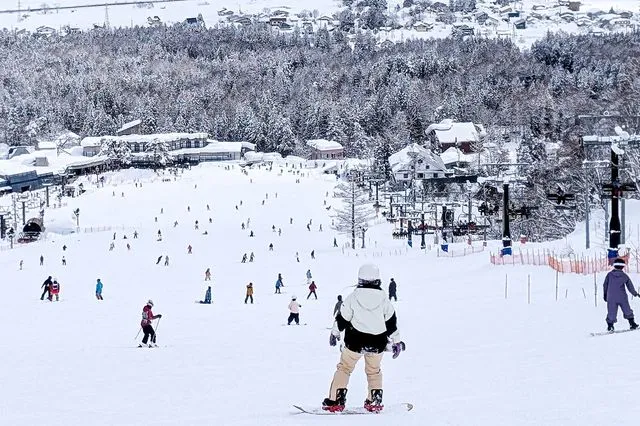 Ιαπωνία: Τραγικός θάνατος 5χρονου σε χιονοδρομικό κέντρο – Εγκλωβίστηκε σε κυλιόμενο διάδρομο