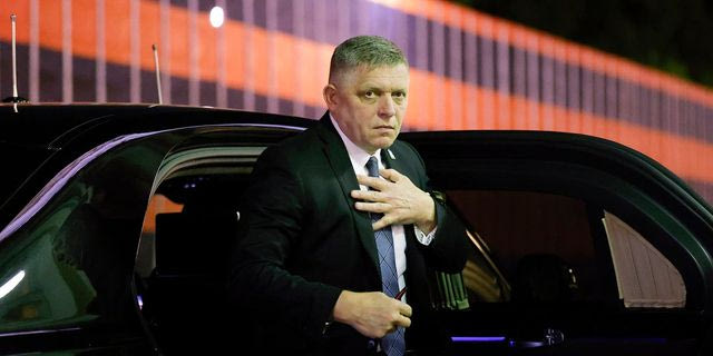 “Επανάσταση της Κιμωλίας” στη Σλοβακία – Στο στόχαστρο ο Φίτσο