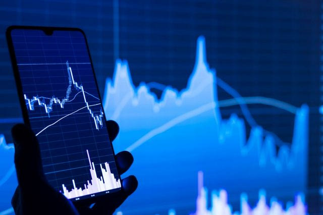 Όμιλος Qualco: Διπλή ένταξη σε Γενικό Δείκτη και Mid Cap του ΧΑ