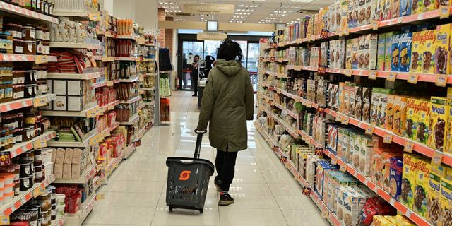 Στιγμιότυπα από σούπερ μάρκετ στην περιοχή του Αμαρουσίου