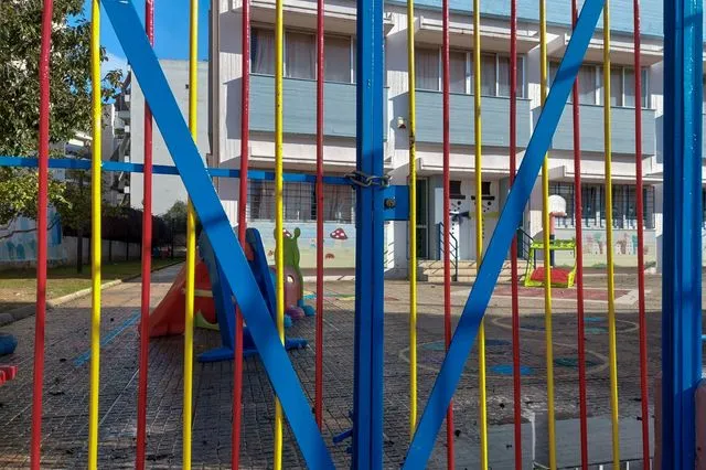 Κλειστά σχολεία