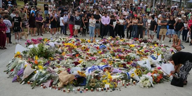 Λουλούδια στη μνήμη των θυμάτων της επίθεσης στο Σίδνεϊ