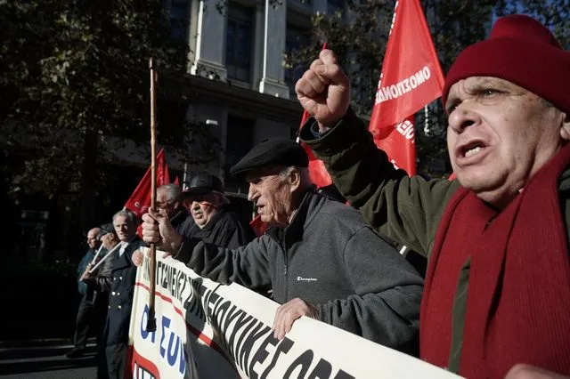 Τέλος χρόνου για τις δηλώσεις αναδρομικών – Η διαδικασία και τα πρόστιμα