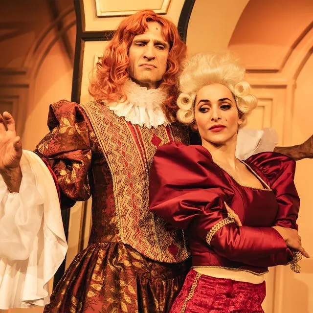 Μάξιμος Μουμούρης - Βασιλική Τρουφάκου