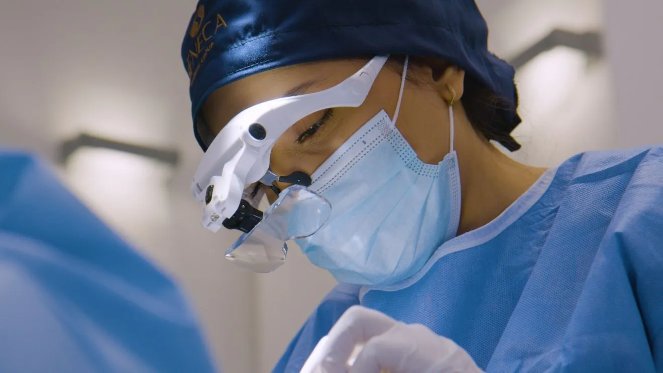 Το ελληνικό success story της Seneca στον διεθνή κλάδο της μεταμόσχευσης μαλλιών