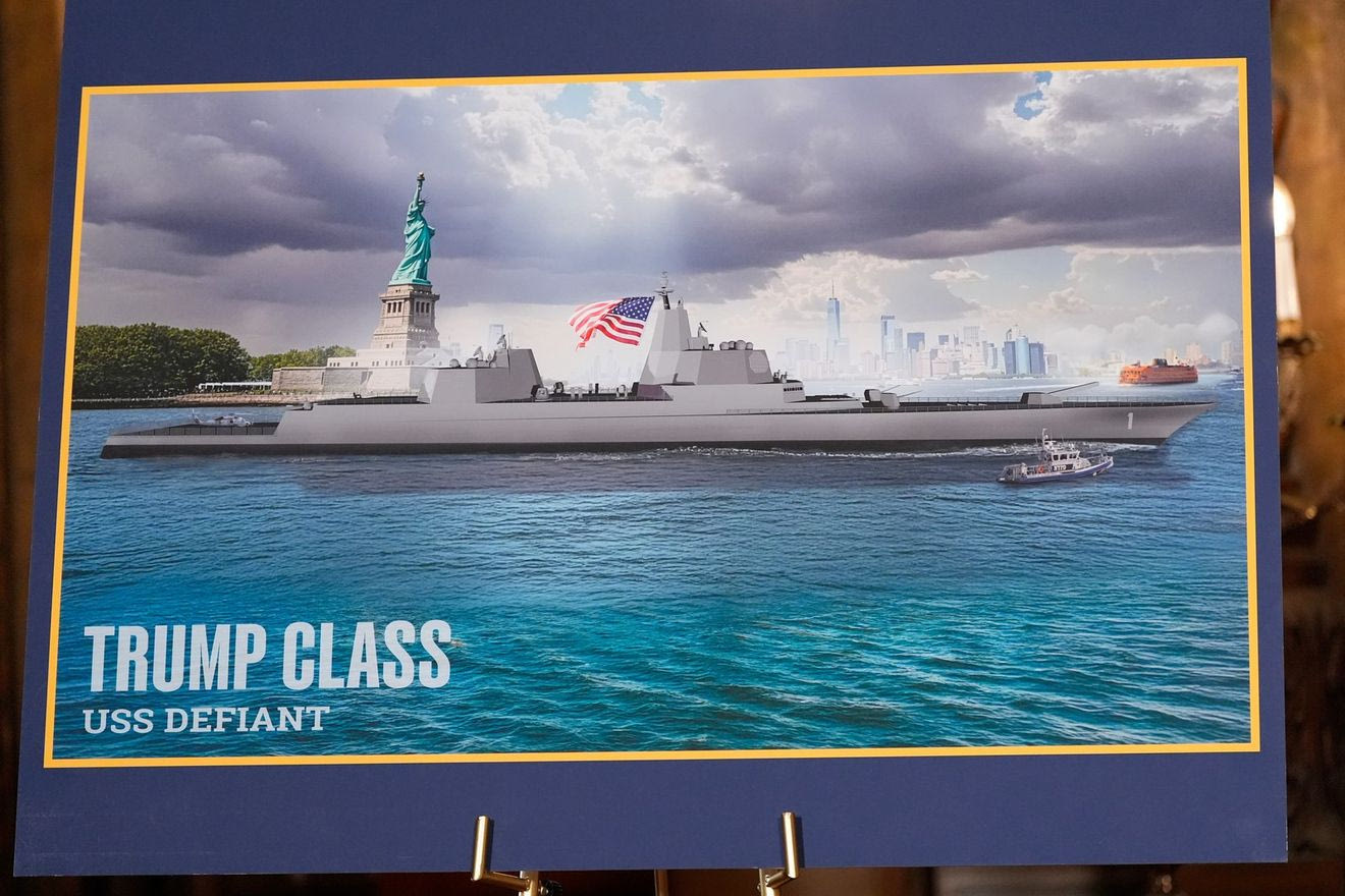 Trump-Class: Ο Τραμπ βάπτισε θωρηκτά με το όνομά του σε μια νέα πρωτιά ματαιοδοξίας