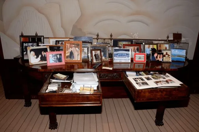 Αρχεία Έπσταϊν: Τι απαντά το Υπουργείο Δικαιοσύνης για την εξαφάνιση της φωτογραφίας του Τραμπ