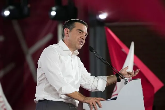 Η πέτρα του Τσίπρα στη “βιτρίνα” της πολιτικής σκηνής