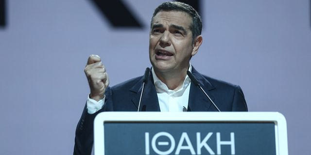 Ο Αλέξης Τσίπρας στην παρουσίαση της "Ιθάκης"