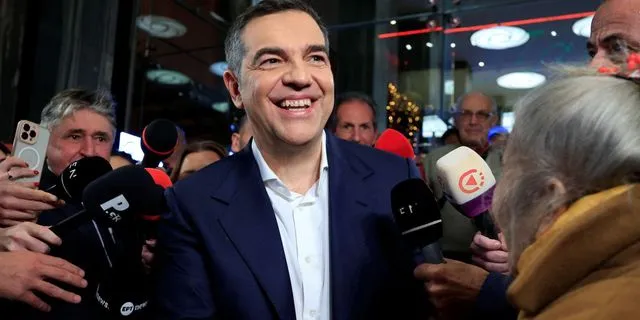 Ο Αλέξης Τσίπρας με προεκλογικό “χρώμα”  στο Χαλάνδρι