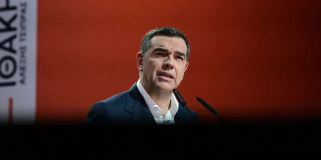 Ο Αλέξης Τσίπρας στην παρουσίαση του βιβλίου "Ιθάκη"