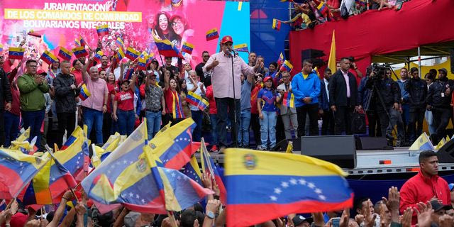 Ο Μαδούρο σε συγκέντρωση υποστηρικτών του κατά των απειλών ΗΠΑ