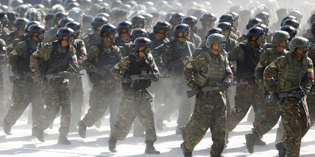 Στρατιώτες στη Βενεζουέλα