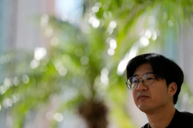 O William Li, επιζών της φονικής πυρκαγιάς σε συγκρότημα κατοικιών στο Χονγκ Κονγκ