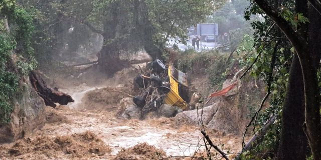 Κακοκαιρία: Πλημμύρισε χωριό στην Ανατολική Μάνη από χείμαρρο – Μήνυμα του 112